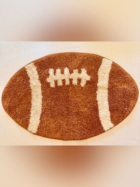 Huntington Home Brown and Cream Plush Football Accent Rug